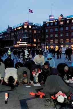 obama-congregational-muslim-prayers-on-streets